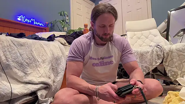 Snapshot of alexmannd chatting on 02-06-25, 03:16 alexmannd online show from 02-06-25, 03:16