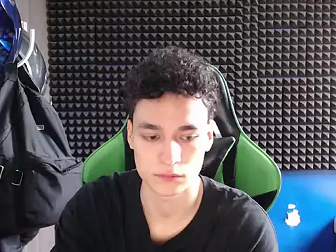 Snapshot of Curly_Angel24 chatting on 01-12-26, 02:00 Curly Angel24 online show from 01-12-26, 02:00