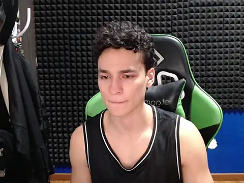 Snapshot of Curly_Angel24 chatting on 02-12-26, 11:22 Curly Angel24 online show from 02-12-26, 11:22