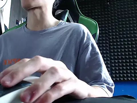 Snapshot of Curly_Angel24 chatting on 02-16-26, 04:03 Curly Angel24 online show from 02-16-26, 04:03