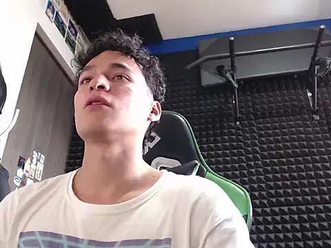 Curly Angel24 online show from 04-01-26, 06:05