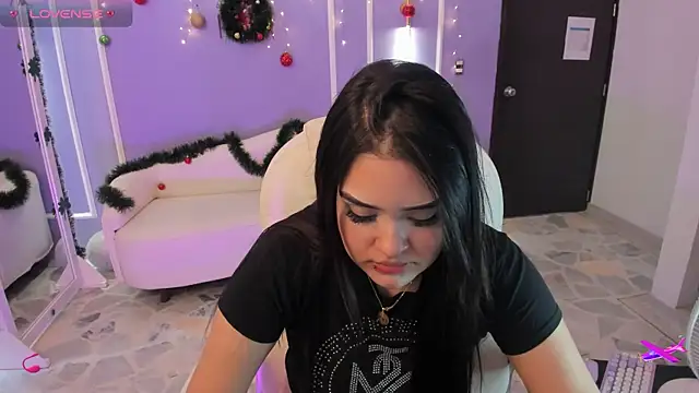 Snapshot of martinasaez chatting on 12-15-24, 03:20 martinasaez online show from 12-15-24, 03:20