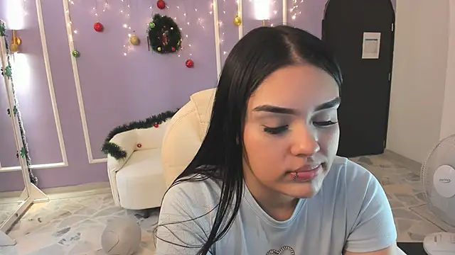 Snapshot of martinasaez chatting on 12-18-24, 08:03 martinasaez online show from 12-18-24, 08:03