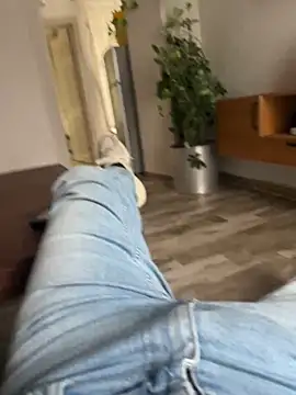 Snapshot of bodrumbeyi chatting on 01-06-26, 12:42 bodrumbeyi online show from 01-06-26, 12:42