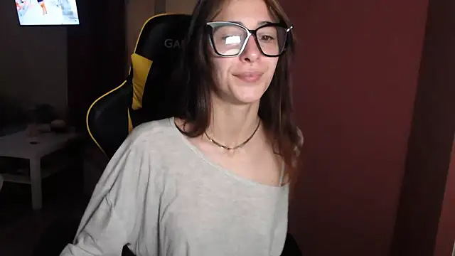 Sofiasweetsecret online show from 04-04-26, 02:54