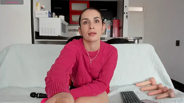 Layla Sia online show from 06-10-26, 03:44