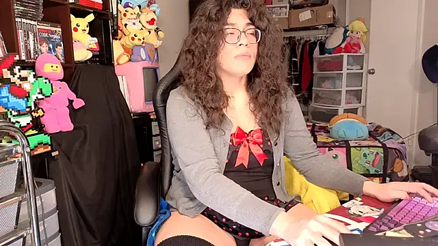 ShinyCherub online show from 06-10-26, 09:08
