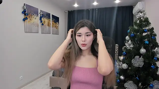 AnneTLi online show from 12-17-24, 03:39