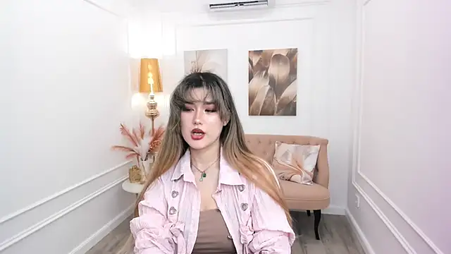 AnneTLi online show from 05-16-26, 03:14