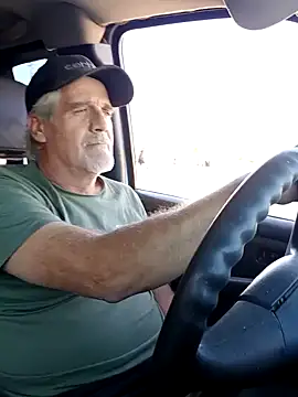 Snapshot of TTolbert chatting on 01-21-25, 10:51 TTolbert online show from 01-21-25, 10:51