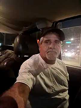 Snapshot of TTolbert chatting on 02-09-25, 01:55 TTolbert online show from 02-09-25, 01:55