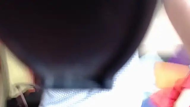 Snapshot of Babylolatop chatting on 01-25-25, 06:35 Babylolatop online show from 01-25-25, 06:35