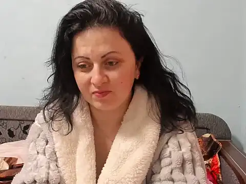 Snapshot of Lillian2 chatting on 01-15-25, 02:56 Lillian2 online show from 01-15-25, 02:56