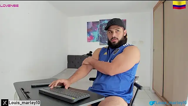 Louis marley   online show from 10-31-25, 03:35