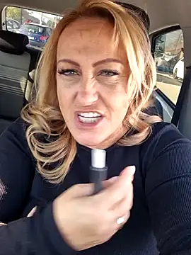 Snapshot of Isabellaa04 chatting on 10-08-25, 12:58 Isabellaa04 online show from 10-08-25, 12:58