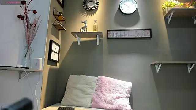 alexandrabootty online show from 02-17-25, 07:53