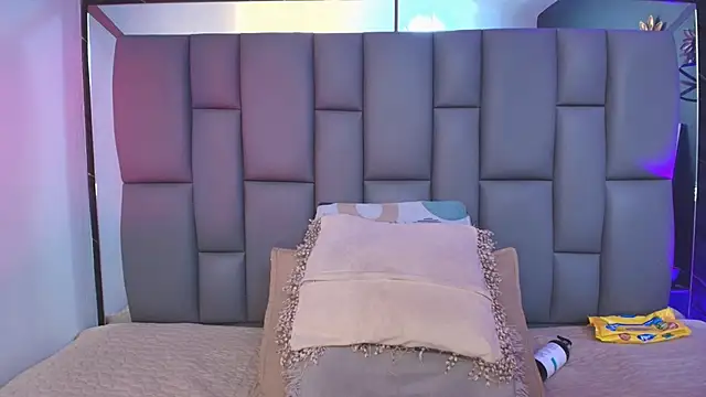  MiaBrown  online show from 10-03-25, 12:02