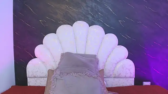  MiaBrown  online show from 06-06-26, 12:10
