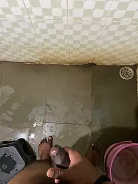 Snapshot of Honeydick7 chatting on 12-24-24, 04:22 Honeydick7 online show from 12-24-24, 04:22