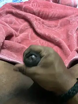 Snapshot of Honeydick7 chatting on 02-07-25, 05:07 Honeydick7 online show from 02-07-25, 05:07