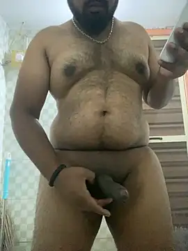 Snapshot of Honeydick7 chatting on 02-15-25, 04:47 Honeydick7 online show from 02-15-25, 04:47