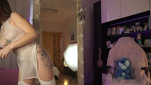 AlitaXAngelic online show from 11-26-25, 09:32