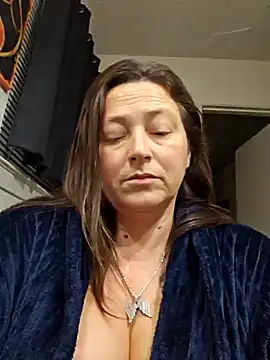 Snapshot of angelbaby1998 chatting on 12-17-24, 04:12 angelbaby1998 online show from 12-17-24, 04:12