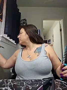 Snapshot of angelbaby1998 chatting on 01-10-25, 07:54 angelbaby1998 online show from 01-10-25, 07:54