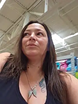 Snapshot of angelbaby1998 chatting on 03-18-25, 08:26 angelbaby1998 online show from 03-18-25, 08:26