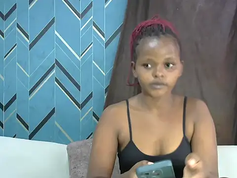 Snapshot of Lusty_vybez chatting on 03-18-25, 11:52 Lusty vybez online show from 03-18-25, 11:52