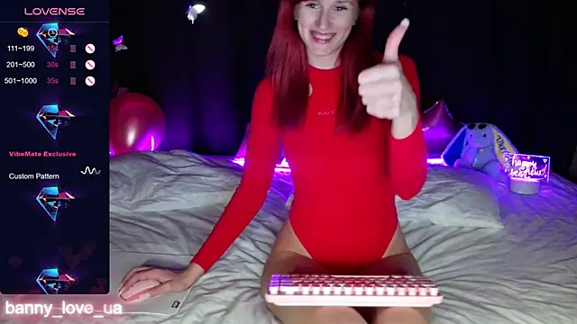 Snapshot of intolerable_girl chatting on 01-01-25, 09:20 intolerable girl online show from 01-01-25, 09:20