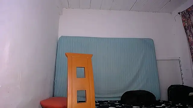 Snapshot of yselahot chatting on 11-04-25, 01:21 yselahot online show from 11-04-25, 01:21