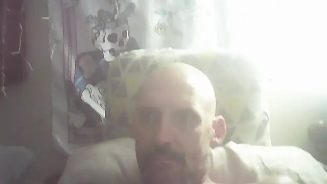 Snapshot of ClydeCan409 chatting on 03-21-26, 08:56 ClydeCan409 online show from 03-21-26, 08:56