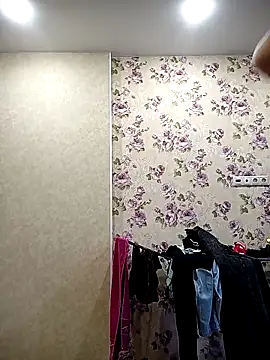 Snapshot of _Sweet_Love_ chatting on 10-22-25, 01:55 Sweet Love online show from 10-22-25, 01:55