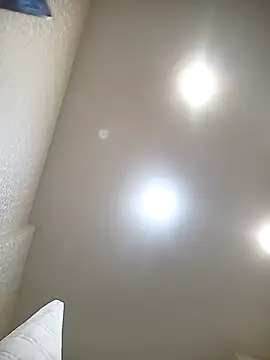 Snapshot of _Sweet_Love_ chatting on 11-18-25, 12:09 Sweet Love online show from 11-18-25, 12:09