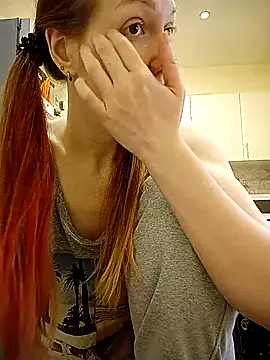 Snapshot of _Sweet_Love_ chatting on 12-22-25, 11:40 Sweet Love online show from 12-22-25, 11:40