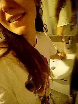 Snapshot of _Sweet_Love_ chatting on 02-09-26, 01:04 Sweet Love online show from 02-09-26, 01:04