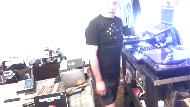 Snapshot of dazuk4513 chatting on 07-24-26, 08:18 dazuk4513 online show from 07-24-26, 08:18