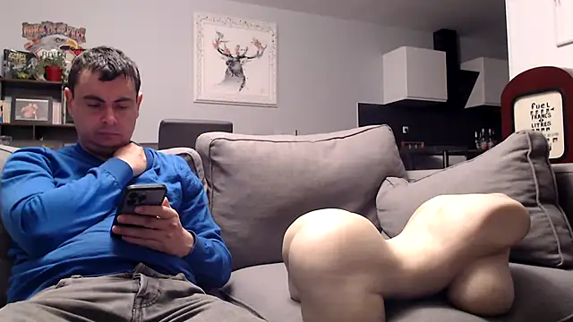 Snapshot of freddy0222222 chatting on 04-29-26, 03:43 freddy0222222 online show from 04-29-26, 03:43