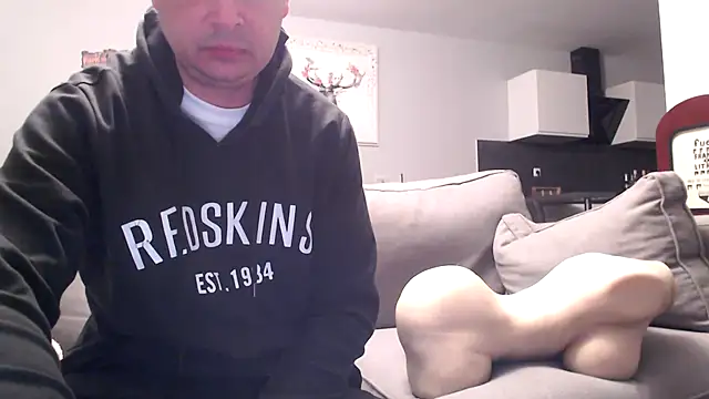 Snapshot of freddy0222222 chatting on 05-03-26, 11:00 freddy0222222 online show from 05-03-26, 11:00