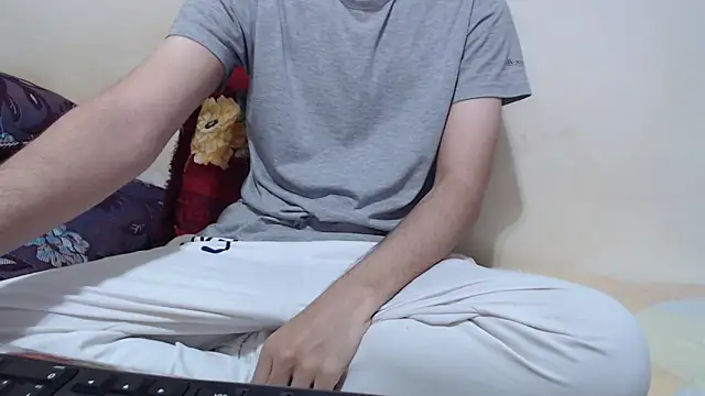 Alexdelarge323 online show from 06-08-26, 02:39