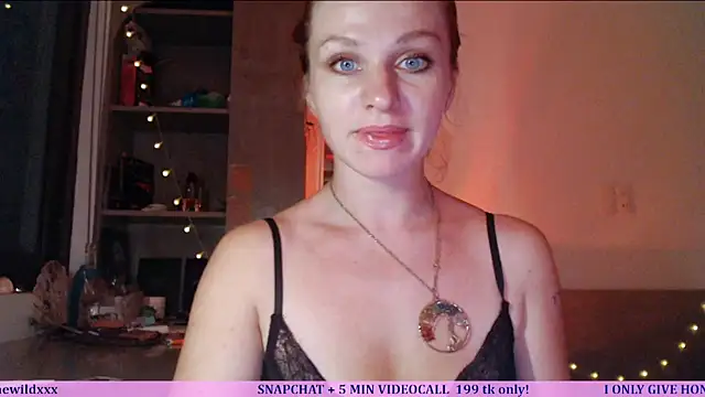 Snapshot of Cassie_Wild chatting on 07-17-26, 02:02 Cassie Wild online show from 07-17-26, 02:02
