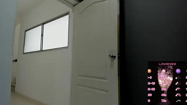 MariaGaitan online show from 02-11-25, 04:02