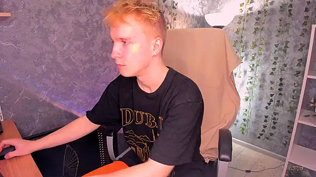 AlexxSweet online show from 12-15-24, 10:50