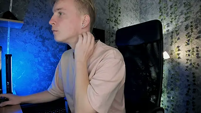 AlexxSweet online show from 09-28-25, 06:52