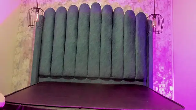 nalalye cruzz  online show from 09-10-25, 03:17