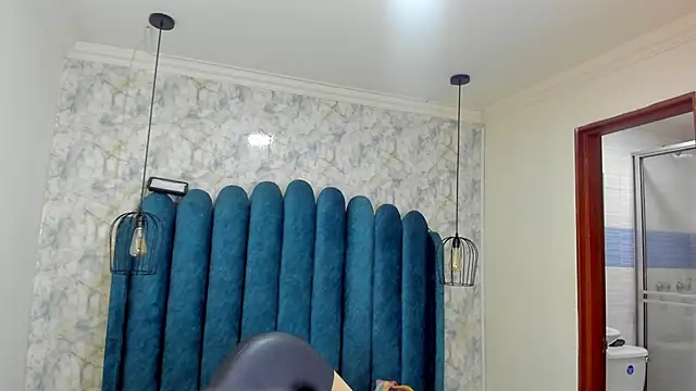 nalalye cruzz  online show from 03-19-26, 02:15