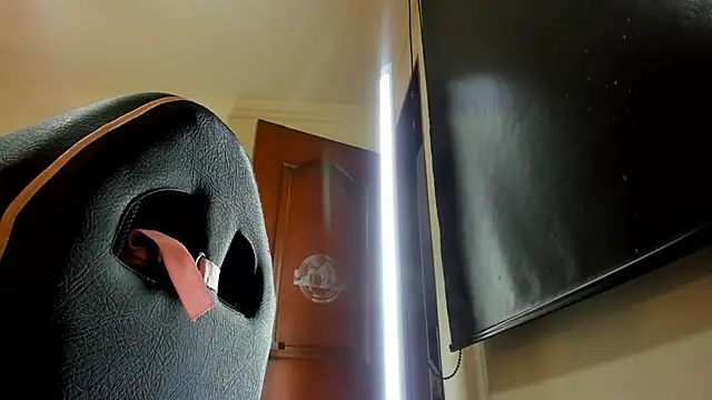 nalalye cruzz  online show from 03-27-26, 02:28