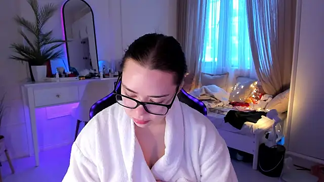 VixenMia online show from 02-25-25, 03:42