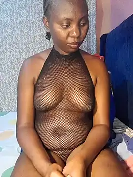 Snapshot of luxusroyce chatting on 01-26-25, 08:46 luxusroyce online show from 01-26-25, 08:46